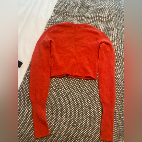 Free people 100% cashmere cropped sweater. - Picture 3 of 6